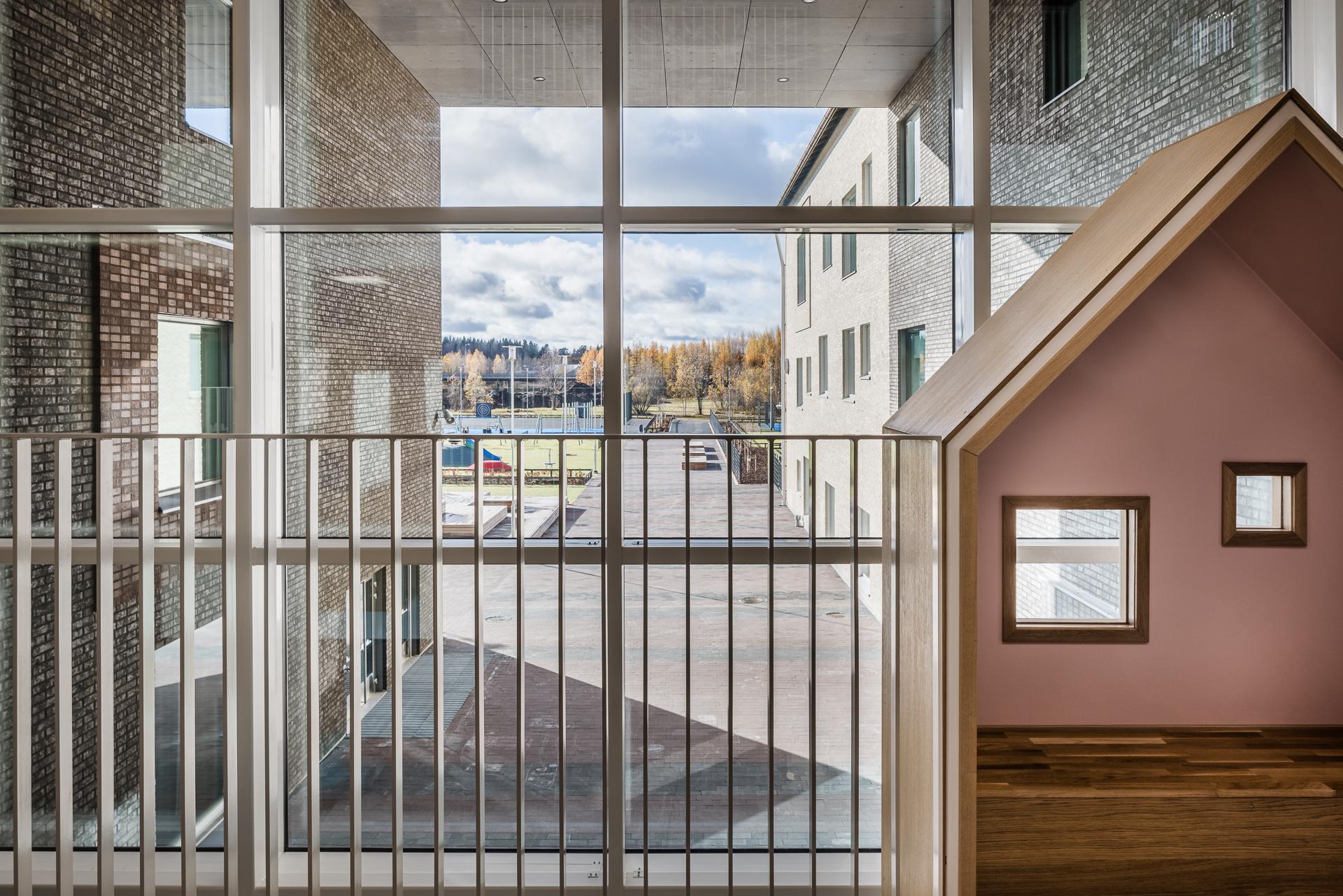 London Design Awards Winner - Akvarelli, School and Kindergarten