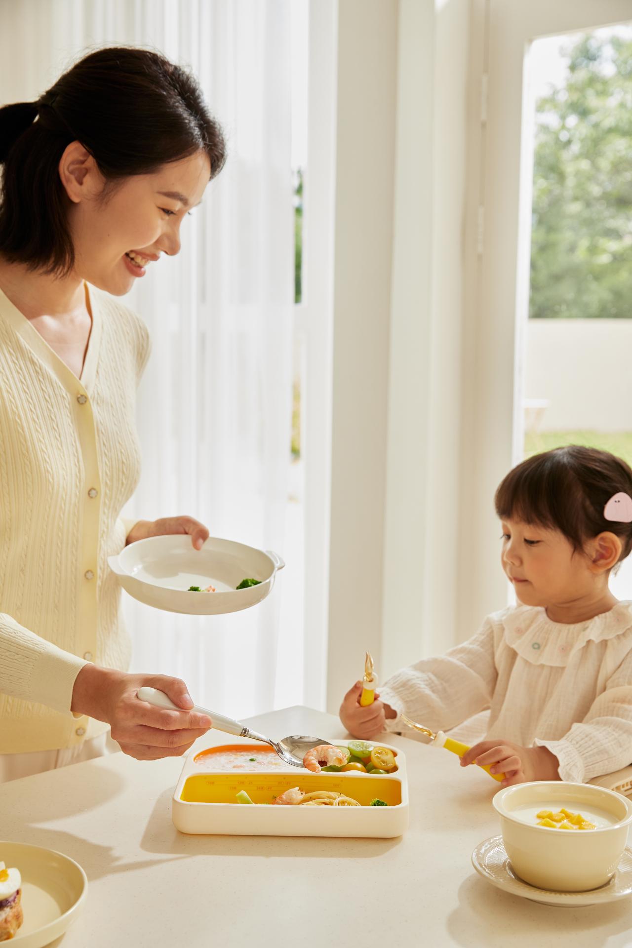 London Design Awards Winner - Silicone Dining Plate