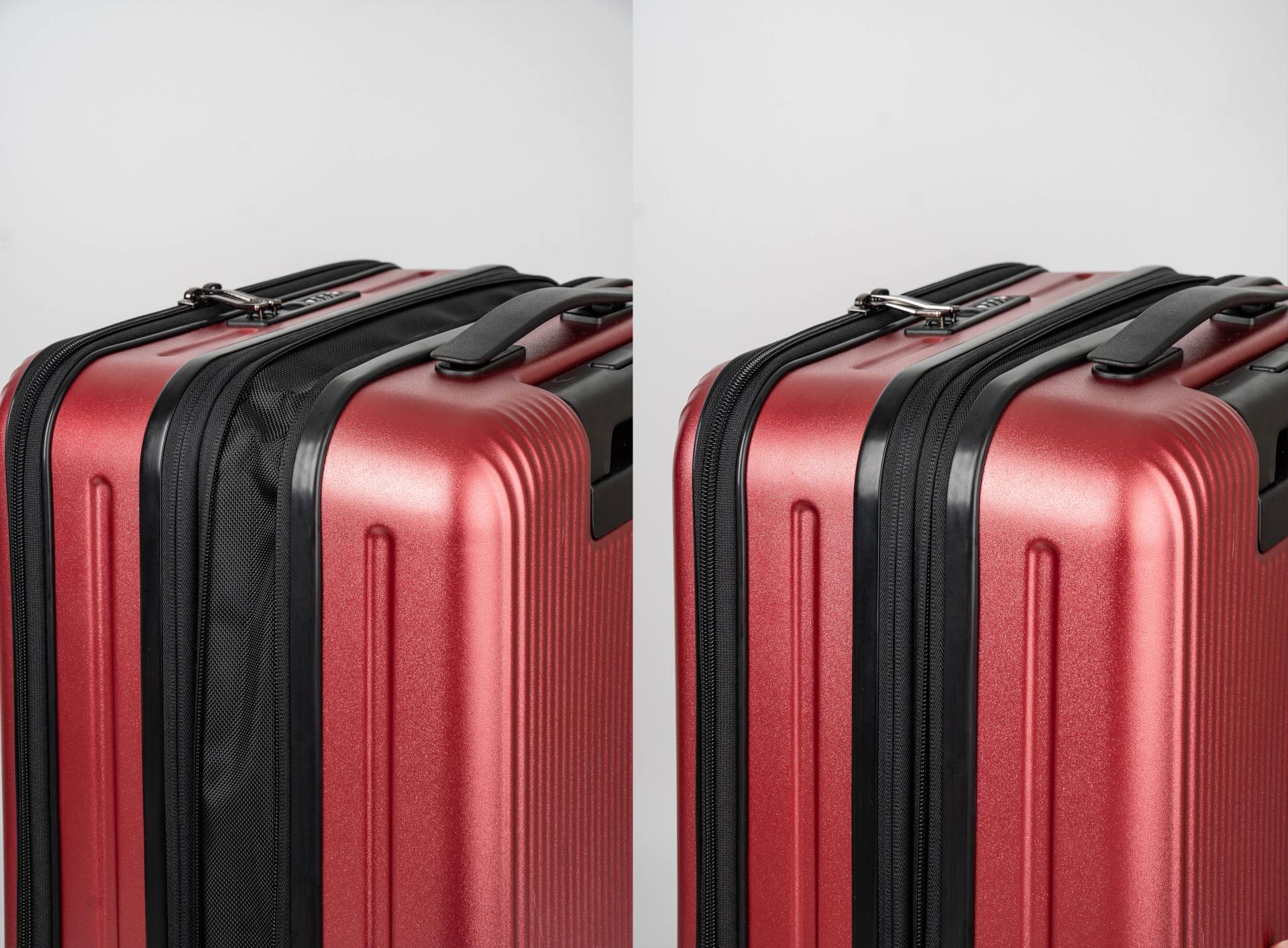 London Design Awards Winner - Convenient opening travel case