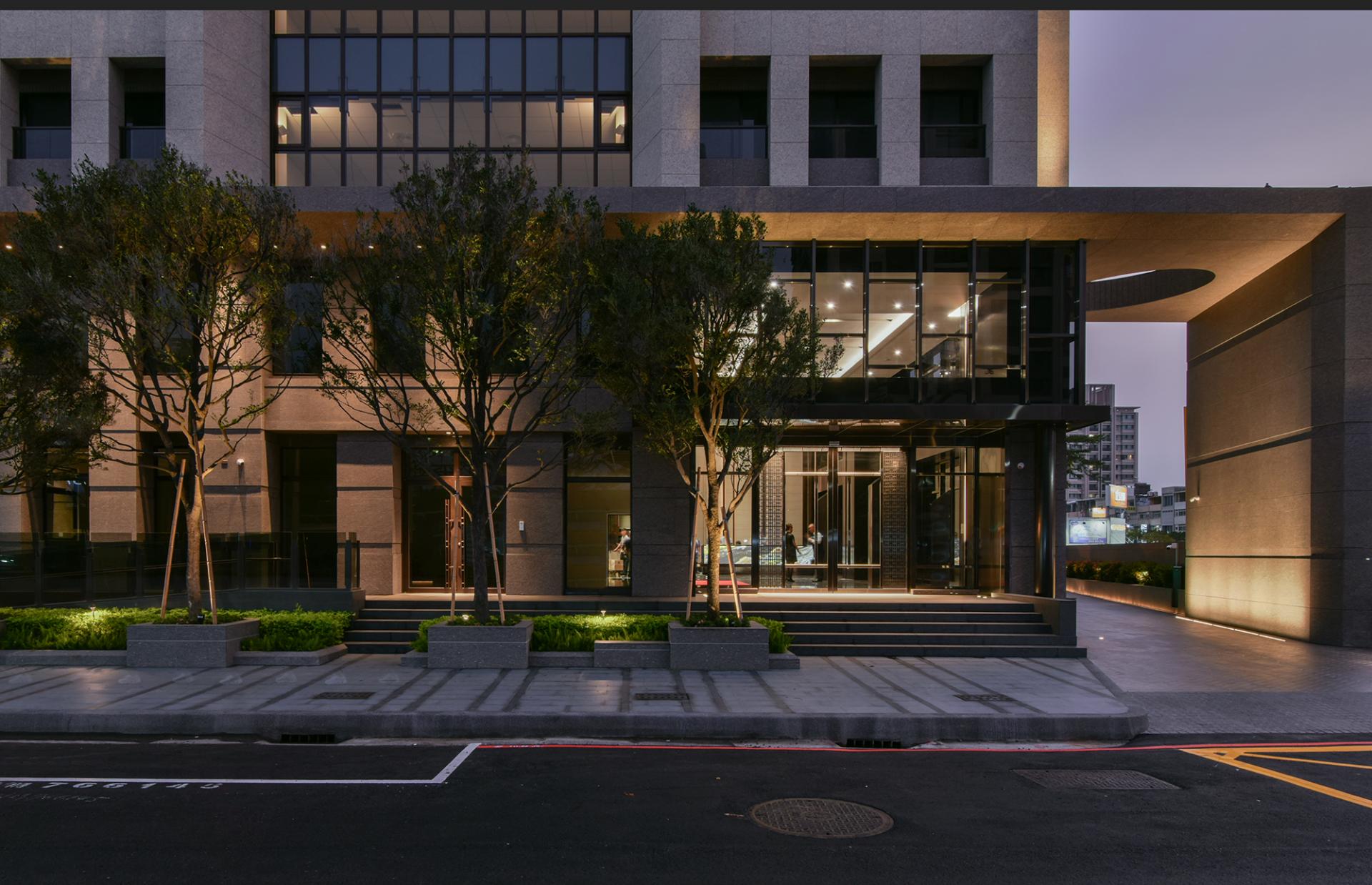 London Design Awards Winner - Headquarters of the HuaYuLien Group