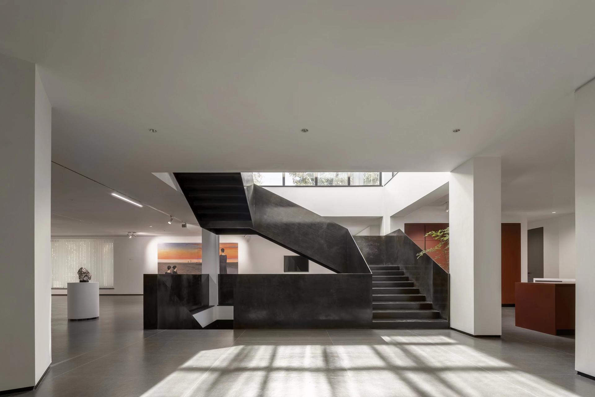 London Design Awards Winner - Universal Art Center (UAC)