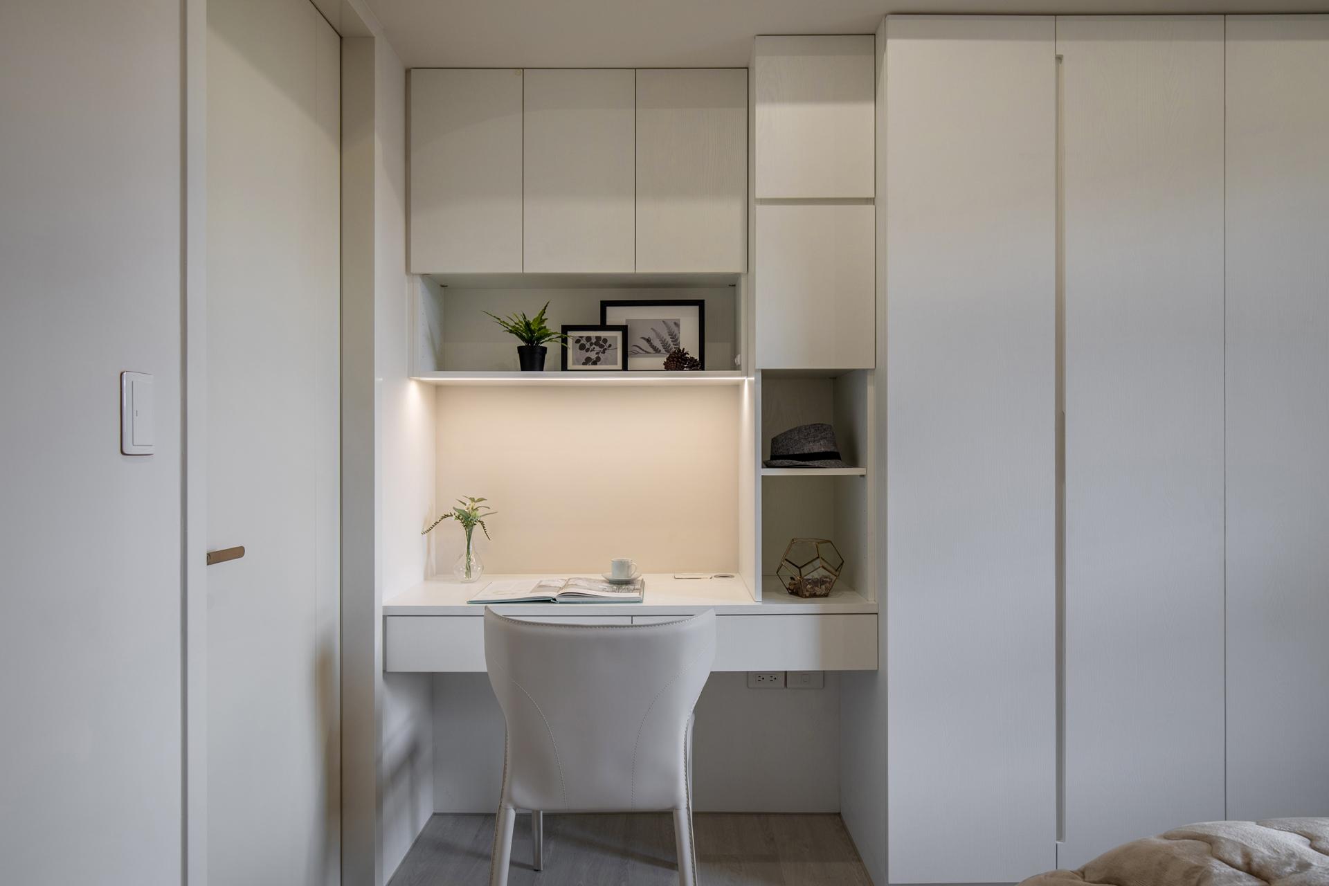 London Design Awards Winner - Tranquil Warm White