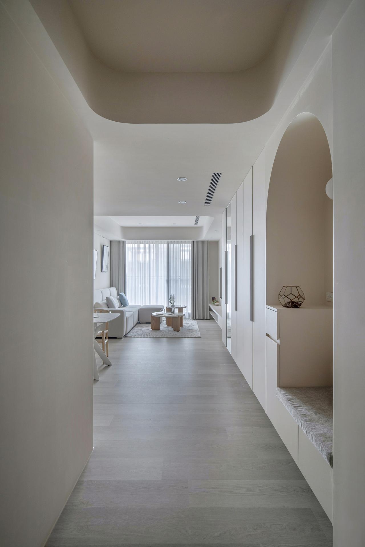 London Design Awards Winner - Tranquil Warm White