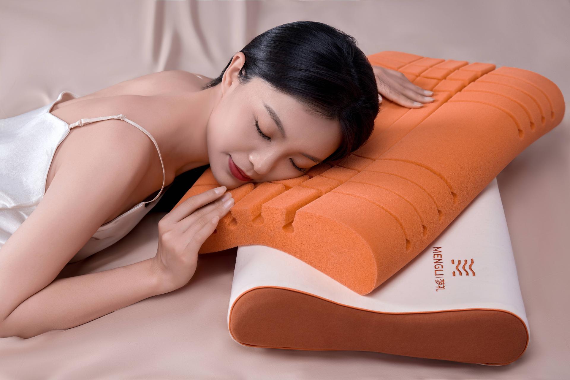 London Design Awards Winner - Washable silicone genki pillow